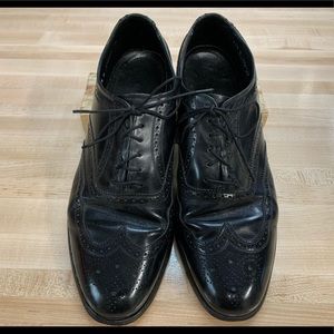Black wingtips